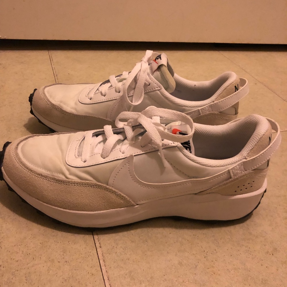 Nike Waffle Debut